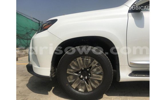 Acheter Import Voiture Lexus GX Blanc à Import - Dubai, Benin Acheter Import Voiture Lexus GX Blanc à Import - Dubai, Benin