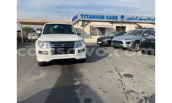 Ra Imported Mitsubishi Pajero funfun Ọkọ̀ in Import - Dubai ni Benin Ra Imported Mitsubishi Pajero funfun Ọkọ̀ in Import - Dubai ni Benin