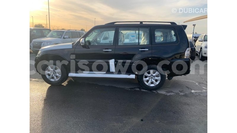 Big with watermark mitsubishi pajero benin import dubai 8003