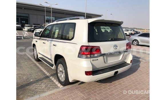Buy Import Toyota Land Cruiser White Car in Import - Dubai in Benign Buy Import Toyota Land Cruiser White Car in Import - Dubai in Benign