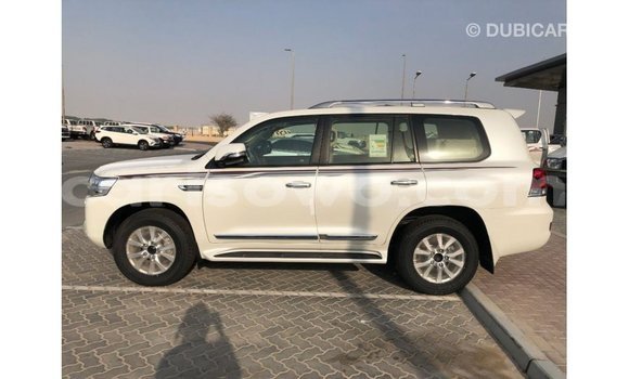 Buy Import Toyota Land Cruiser White Car in Import - Dubai in Benign Buy Import Toyota Land Cruiser White Car in Import - Dubai in Benign