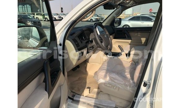 Buy Import Toyota Land Cruiser White Car in Import - Dubai in Benign Buy Import Toyota Land Cruiser White Car in Import - Dubai in Benign