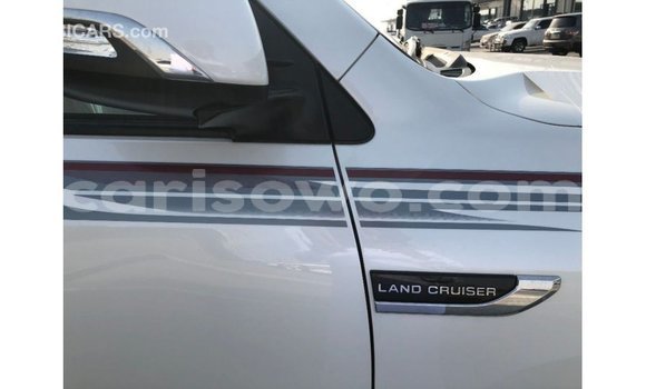 Buy Import Toyota Land Cruiser White Car in Import - Dubai in Benign Buy Import Toyota Land Cruiser White Car in Import - Dubai in Benign