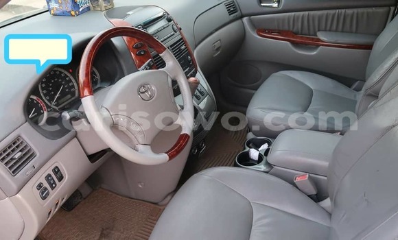 Ra Àlòkù Toyota Sienna Alagara Ọkọ̀ in Cotonou ni Benin Ra Àlòkù Toyota Sienna Alagara Ọkọ̀ in Cotonou ni Benin