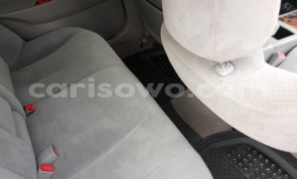 Sayi Na hannu Toyota Camry Azurfa Mota in Cotonou a Benin Sayi Na hannu Toyota Camry Azurfa Mota in Cotonou a Benin