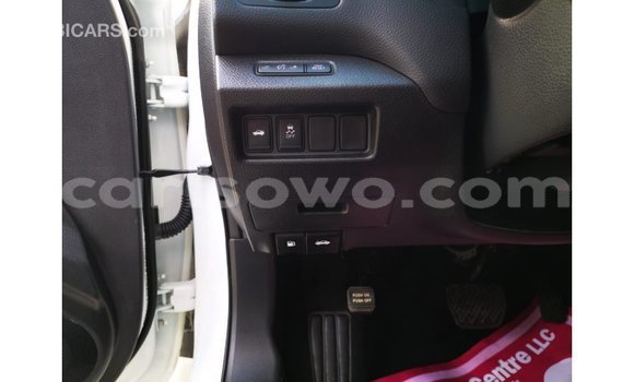 Acheter Import Voiture Nissan Altima Blanc à Import - Dubai, Benin Acheter Import Voiture Nissan Altima Blanc à Import - Dubai, Benin