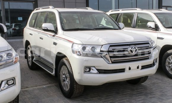 Buy Import Toyota Land Cruiser White Car in Import - Dubai in Benign Buy Import Toyota Land Cruiser White Car in Import - Dubai in Benign