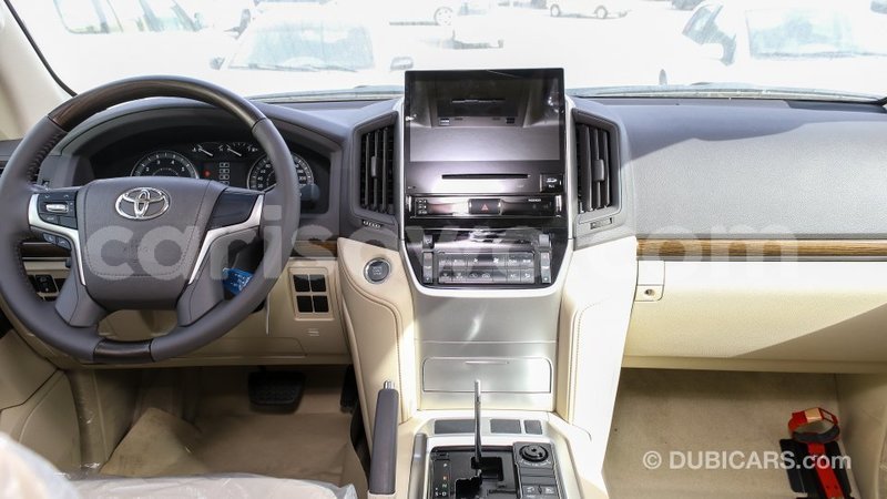 Big with watermark toyota land cruiser benin import dubai 8021
