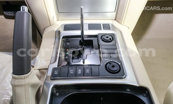 Buy Import Toyota Land Cruiser White Car in Import - Dubai in Benign Buy Import Toyota Land Cruiser White Car in Import - Dubai in Benign