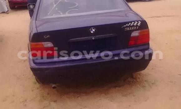 Acheter Occasion Voiture BMW 3–Series Noir à Cotonou, Benin Acheter Occasion Voiture BMW 3–Series Noir à Cotonou, Benin