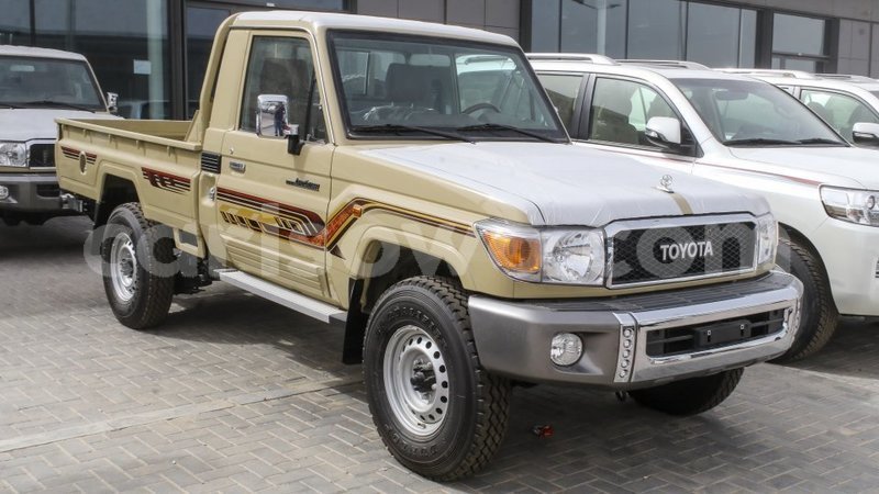 Big with watermark toyota land cruiser benin import dubai 8023