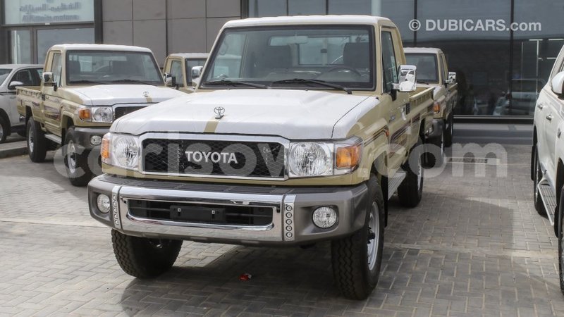 Big with watermark toyota land cruiser benin import dubai 8023