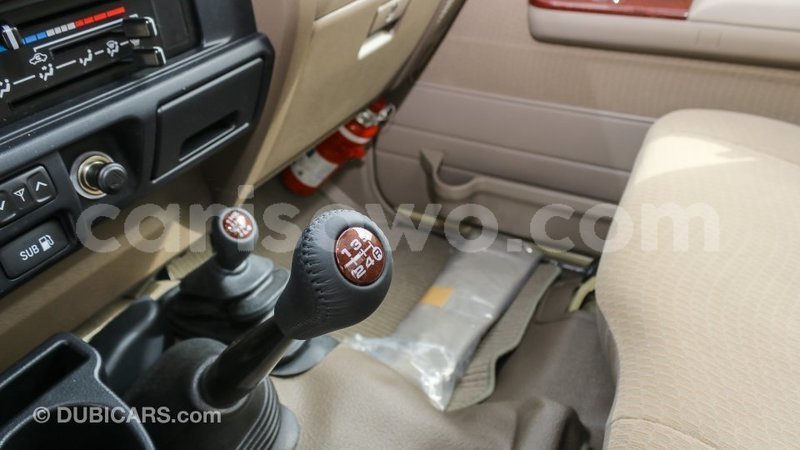 Big with watermark toyota land cruiser benin import dubai 8023