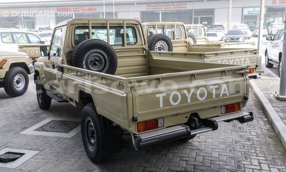 Buy Import Toyota Land Cruiser Beige Car in Import - Dubai in Benign Buy Import Toyota Land Cruiser Beige Car in Import - Dubai in Benign