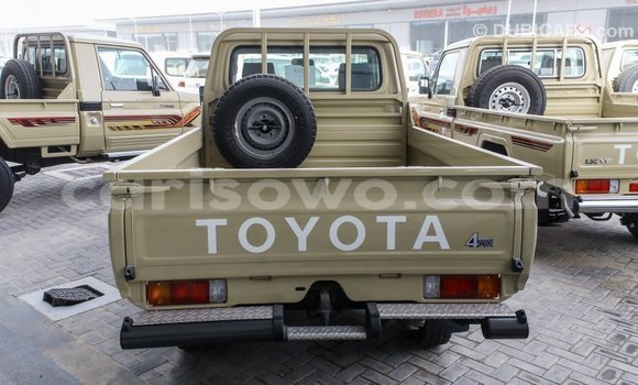 Buy Import Toyota Land Cruiser Beige Car in Import - Dubai in Benign Buy Import Toyota Land Cruiser Beige Car in Import - Dubai in Benign