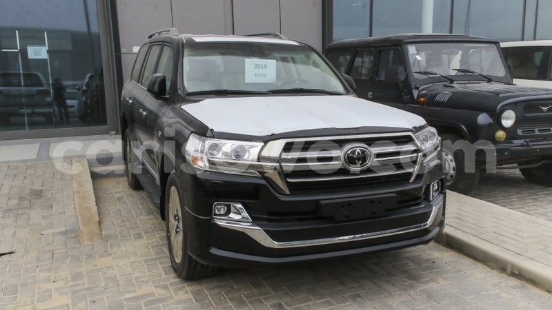Big with watermark toyota land cruiser benin import dubai 8026