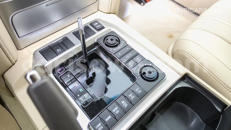 Big with watermark toyota land cruiser benin import dubai 8026