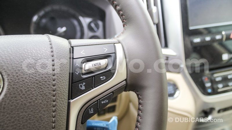 Big with watermark toyota land cruiser benin import dubai 8026