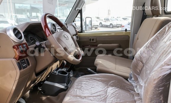 Buy Import Toyota Land Cruiser Beige Car in Import - Dubai in Benign Buy Import Toyota Land Cruiser Beige Car in Import - Dubai in Benign