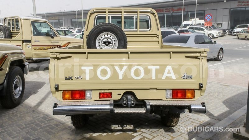 Big with watermark toyota land cruiser benin import dubai 8027