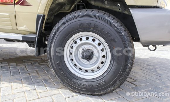 Buy Import Toyota Land Cruiser Beige Car in Import - Dubai in Benign Buy Import Toyota Land Cruiser Beige Car in Import - Dubai in Benign