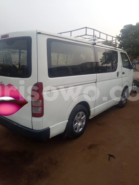 Big with watermark toyota hiace benin cotonou 8028