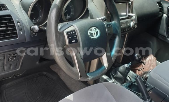 Sayi Na hannu Toyota Prado Azurfa Mota in Cotonou a Benin Sayi Na hannu Toyota Prado Azurfa Mota in Cotonou a Benin