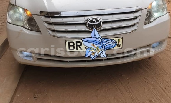 Ra Tuntun Toyota Avalon funfun Ọkọ̀ in Cotonou ni Benin Ra Tuntun Toyota Avalon funfun Ọkọ̀ in Cotonou ni Benin