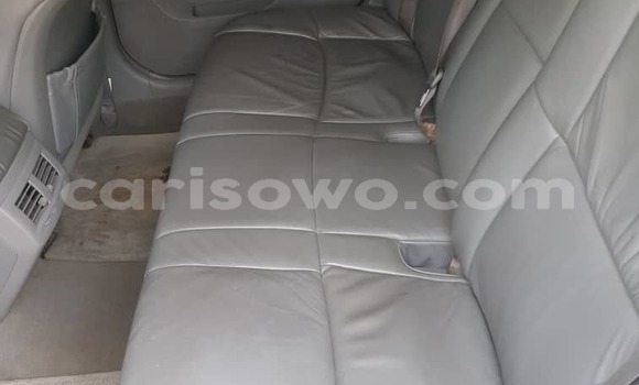 Ra Tuntun Toyota Avalon funfun Ọkọ̀ in Cotonou ni Benin Ra Tuntun Toyota Avalon funfun Ọkọ̀ in Cotonou ni Benin