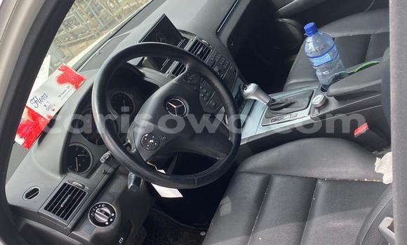 Ra Tuntun Mercedes-Benz C–Class funfun Ọkọ̀ in Cotonou ni Benin Ra Tuntun Mercedes-Benz C–Class funfun Ọkọ̀ in Cotonou ni Benin