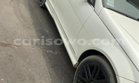 Ra Tuntun Mercedes-Benz C–Class funfun Ọkọ̀ in Cotonou ni Benin Ra Tuntun Mercedes-Benz C–Class funfun Ọkọ̀ in Cotonou ni Benin