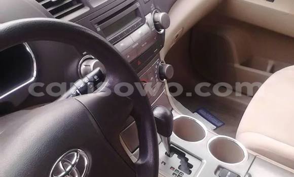 Acheter Occasion Voiture Toyota Highlander Noir à Cotonou, Benin Acheter Occasion Voiture Toyota Highlander Noir à Cotonou, Benin