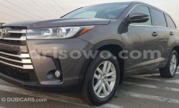 Ra Imported Toyota Highlander Miiran Ọkọ̀ in Import - Dubai ni Benin Ra Imported Toyota Highlander Miiran Ọkọ̀ in Import - Dubai ni Benin