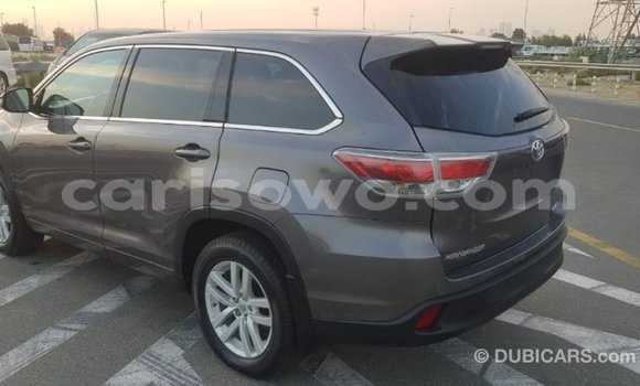 Ra Imported Toyota Highlander Miiran Ọkọ̀ in Import - Dubai ni Benin Ra Imported Toyota Highlander Miiran Ọkọ̀ in Import - Dubai ni Benin