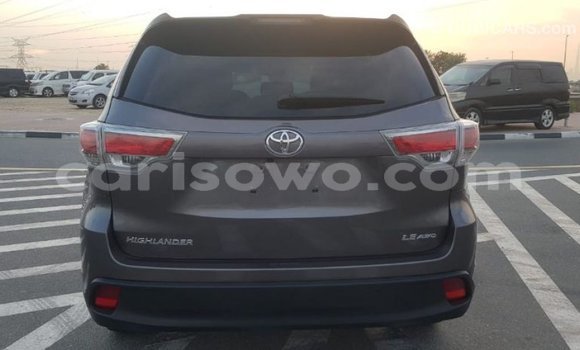 Ra Imported Toyota Highlander Miiran Ọkọ̀ in Import - Dubai ni Benin Ra Imported Toyota Highlander Miiran Ọkọ̀ in Import - Dubai ni Benin
