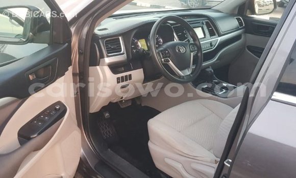Ra Imported Toyota Highlander Miiran Ọkọ̀ in Import - Dubai ni Benin Ra Imported Toyota Highlander Miiran Ọkọ̀ in Import - Dubai ni Benin