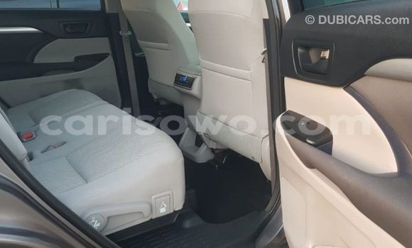Ra Imported Toyota Highlander Miiran Ọkọ̀ in Import - Dubai ni Benin Ra Imported Toyota Highlander Miiran Ọkọ̀ in Import - Dubai ni Benin