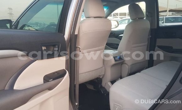 Ra Imported Toyota Highlander Miiran Ọkọ̀ in Import - Dubai ni Benin Ra Imported Toyota Highlander Miiran Ọkọ̀ in Import - Dubai ni Benin