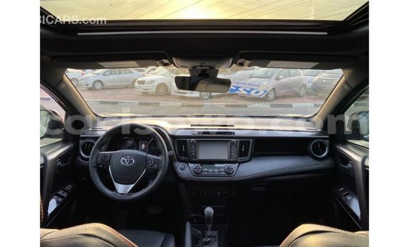 Ra Imported Toyota HiAce Miiran Ọkọ̀ akẹ́rù ńlá in Import - Dubai ni Benin Ra Imported Toyota HiAce Miiran Ọkọ̀ akẹ́rù ńlá in Import - Dubai ni Benin