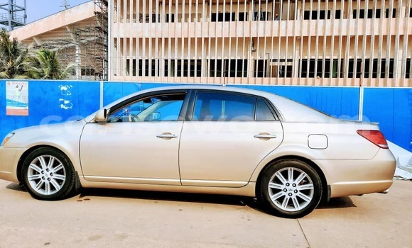 Ra Tuntun Toyota Avalon Alagara Ọkọ̀ in Cotonou ni Benin Ra Tuntun Toyota Avalon Alagara Ọkọ̀ in Cotonou ni Benin