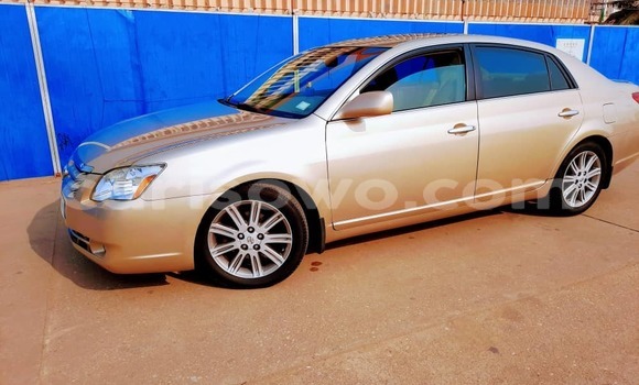Ra Tuntun Toyota Avalon Alagara Ọkọ̀ in Cotonou ni Benin Ra Tuntun Toyota Avalon Alagara Ọkọ̀ in Cotonou ni Benin