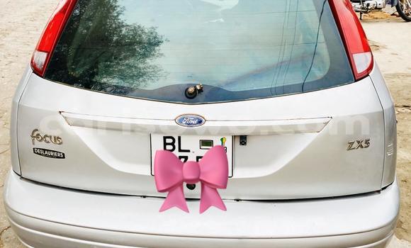 Acheter Occasion Voiture Ford Focus Gris à Cotonou, Benin Acheter Occasion Voiture Ford Focus Gris à Cotonou, Benin