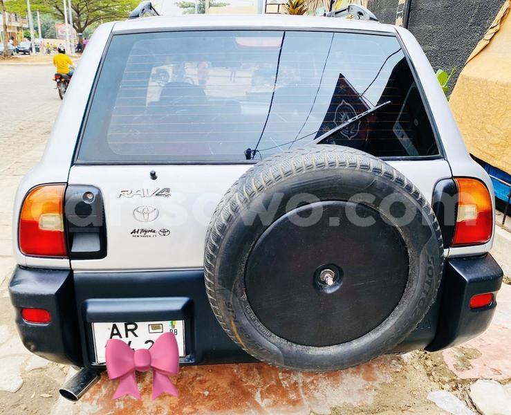 Big with watermark toyota rav4 benin cotonou 8070