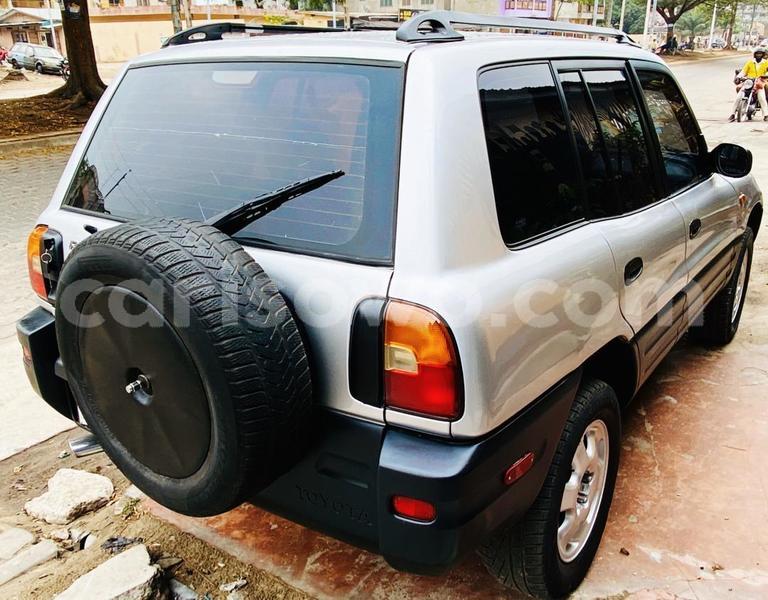 Big with watermark toyota rav4 benin cotonou 8070