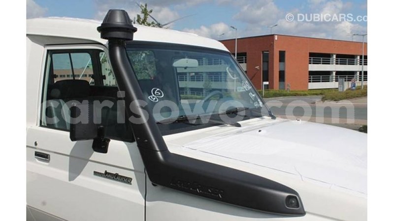 Big with watermark toyota land cruiser benin import dubai 8078