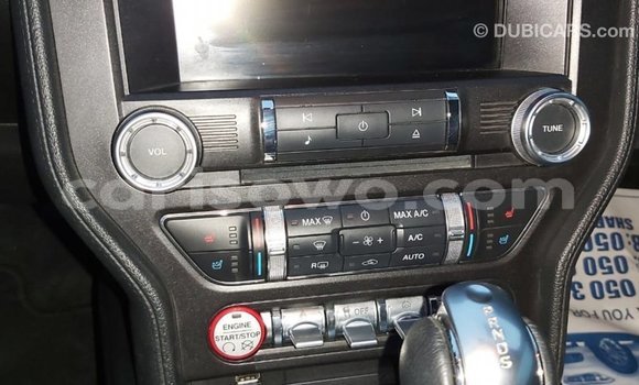 Acheter Import Voiture Ford Mustang Rouge à Import - Dubai, Benin Acheter Import Voiture Ford Mustang Rouge à Import - Dubai, Benin