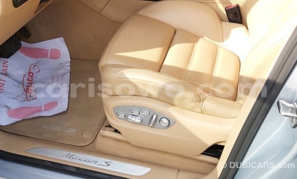 Acheter Import Voiture Porsche Macan Autre à Import - Dubai, Benin Acheter Import Voiture Porsche Macan Autre à Import - Dubai, Benin