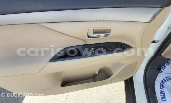 Acheter Import Voiture Mitsubishi Outlander Blanc à Import - Dubai, Benin Acheter Import Voiture Mitsubishi Outlander Blanc à Import - Dubai, Benin