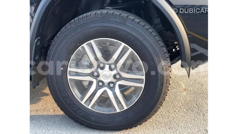 Big with watermark toyota fortuner benign import dubai 8097