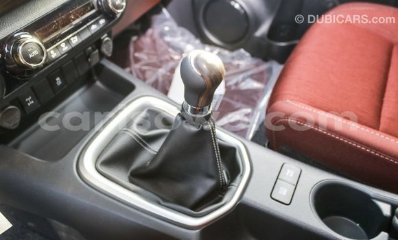 Ra Imported Toyota Hilux funfun Ọkọ̀ in Import - Dubai ni Benin Ra Imported Toyota Hilux funfun Ọkọ̀ in Import - Dubai ni Benin